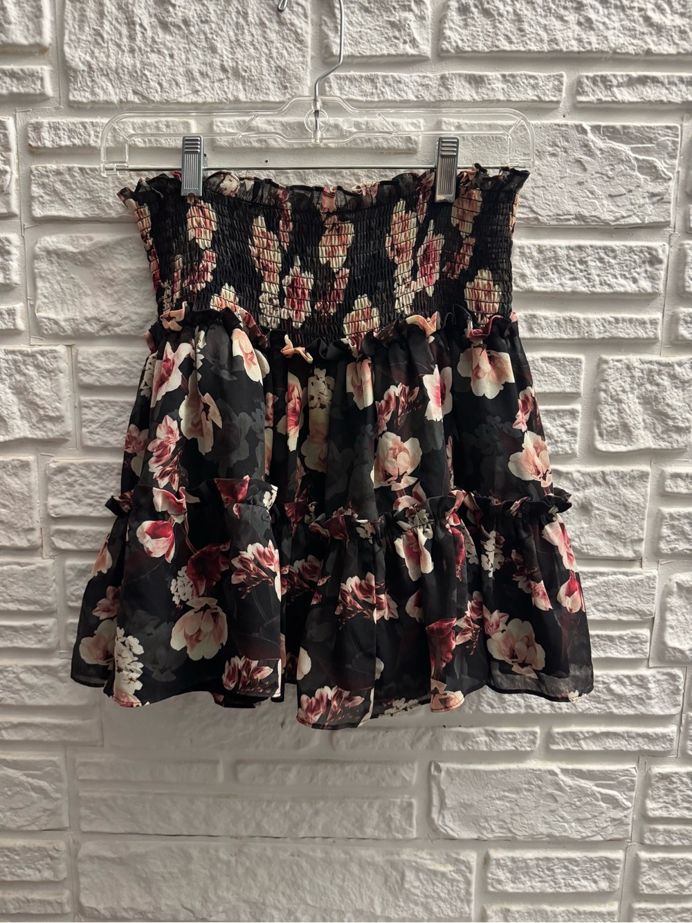 Blue Life Nico Flirty Floral Ruffle Mini Skirt Black Pink Size L